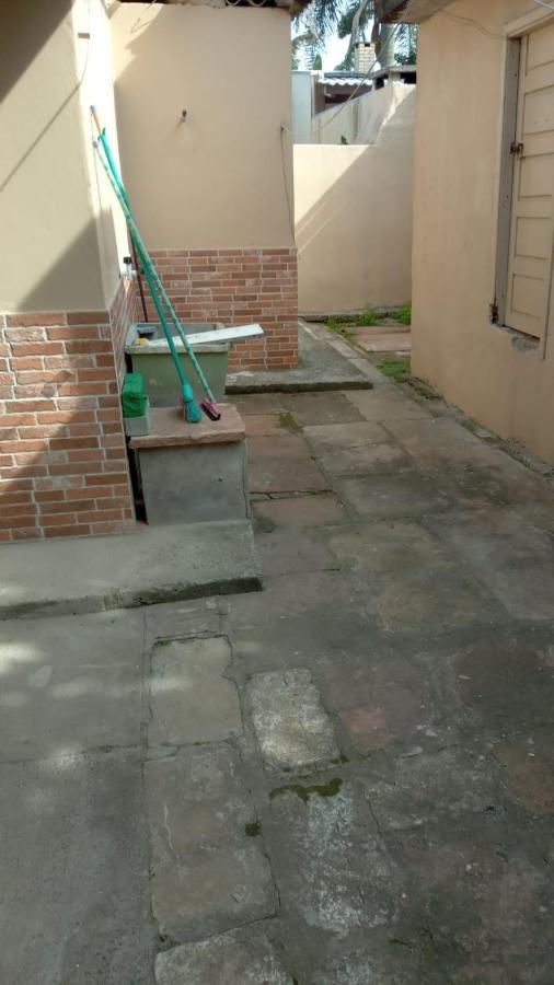 فيلا أرويو دو سالفي Casa Residencial Duque De Caxias المظهر الخارجي الصورة